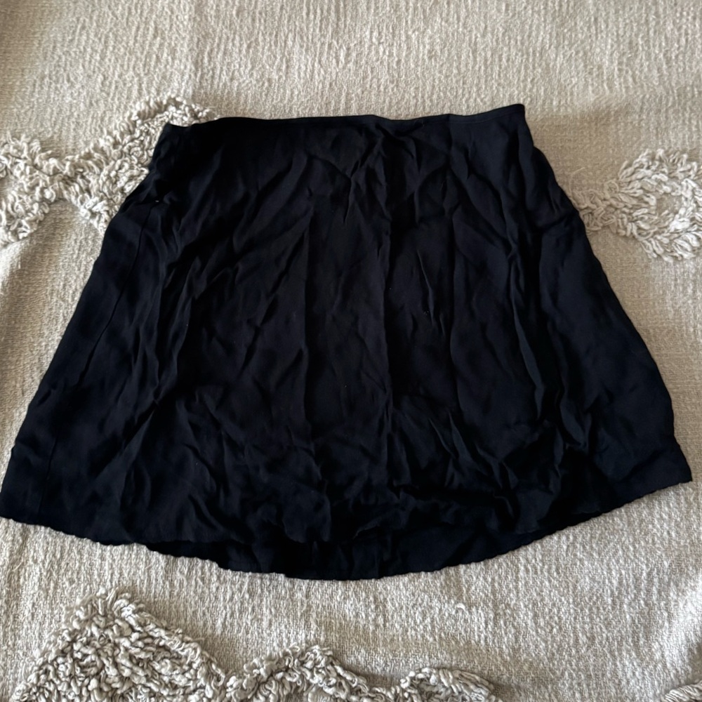 Aritzia Black Skirt